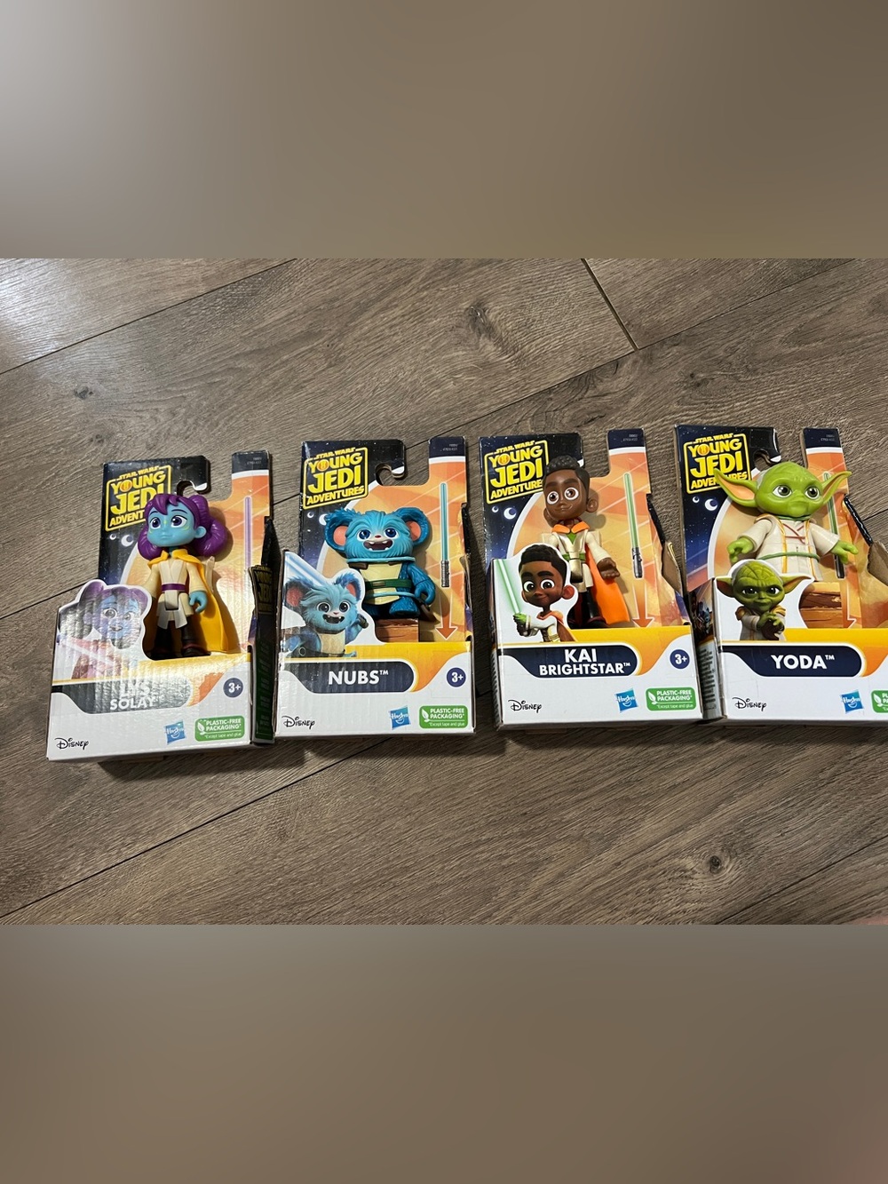 4 Disney Star Wars Young Jedi Adventures Figures New
